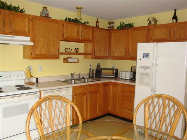 440 Pacific Estates Drive, Pacific, MO 63069