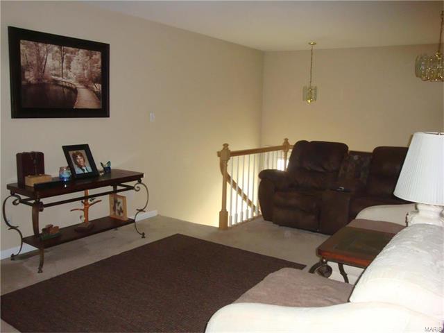 440 Pacific Estates Drive, Pacific, MO 63069
