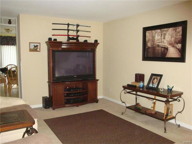 440 Pacific Estates Drive, Pacific, MO 63069