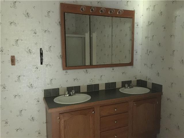 380 Bridle Trail DrRobertsville, MO, 63072Franklin County