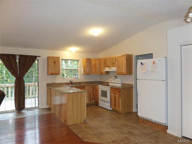 1529 Country Woods, Robertsville, MO 63072