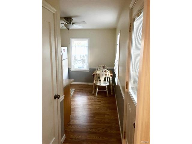 10232 Saint Arthur Lane, St Ann, MO 63074