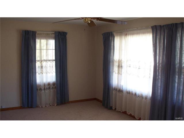 3245 Saint Joachim, St Ann, MO 63074