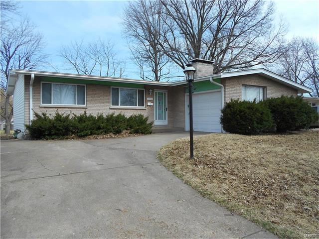 10425 Saint Ann Lane, St Ann, MO 63074