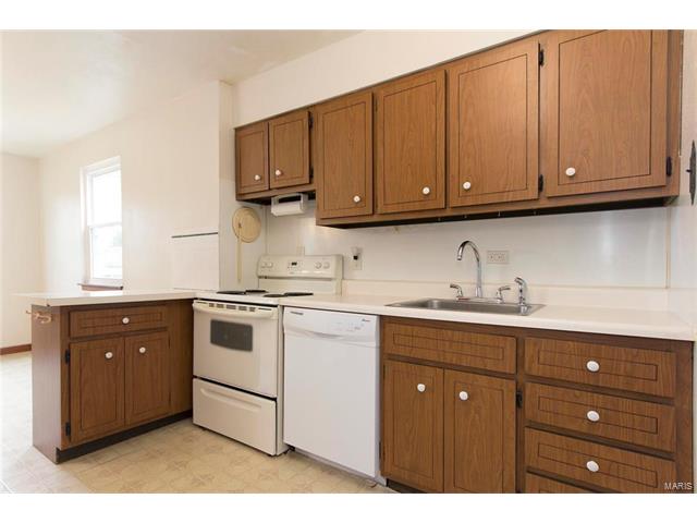 10840 Saint Henry Court, St Ann, MO 63074