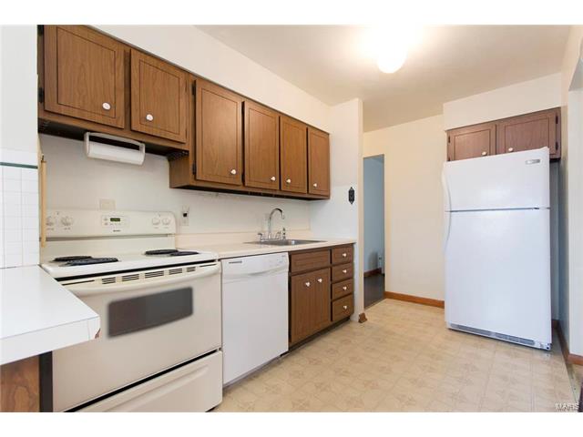 10840 Saint Henry Court, St Ann, MO 63074