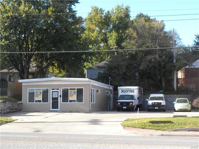 10056 Saint Charles Rock Road, St Ann, MO 63074
