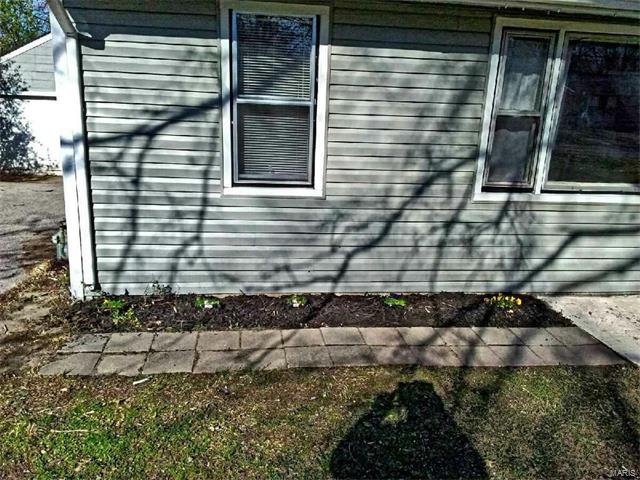 4027 Wright Avenue, St Ann, MO 63074
