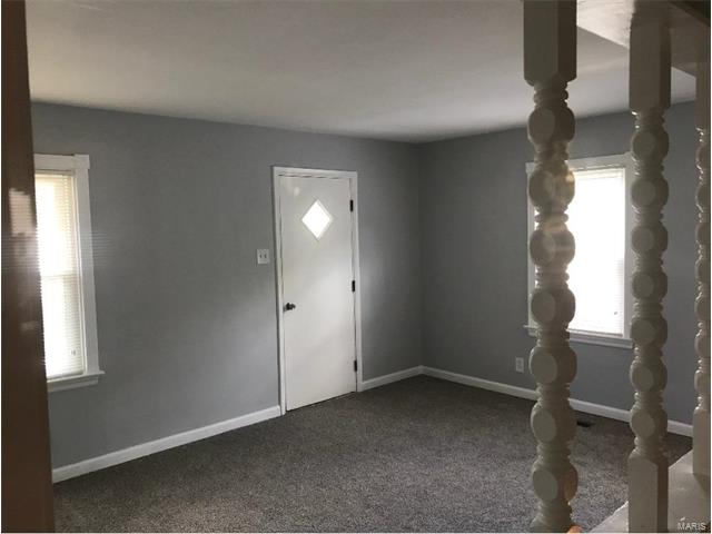 3433 Saint Williams Lane, St Ann, MO 63074