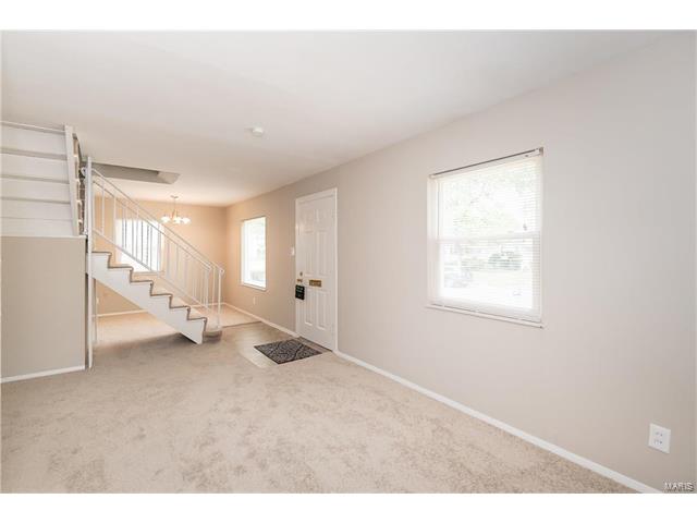 11048 Saint Kevin Lane, St Ann, MO 63074