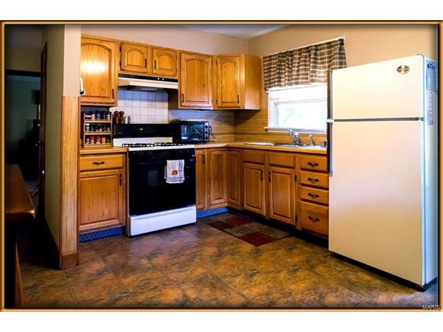 3579 Long DR, St Ann, MO 63074