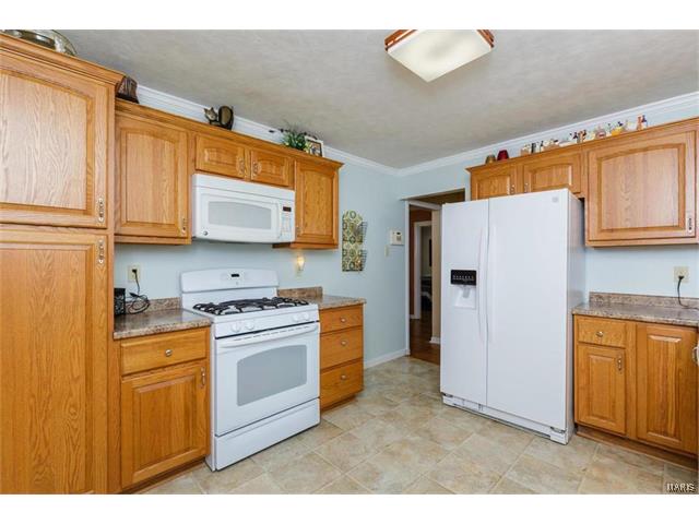 3474 Saint Joachim Lane, St Ann, MO 63074