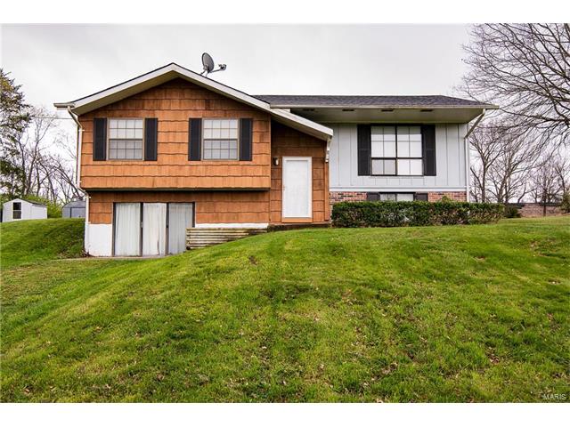 2434 West Springfield Road, St Clair, MO 63077