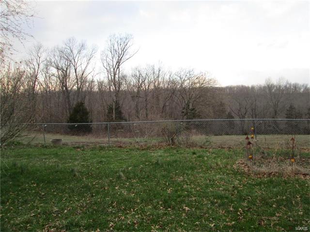 509 Walls Ford, St Clair, MO 63077