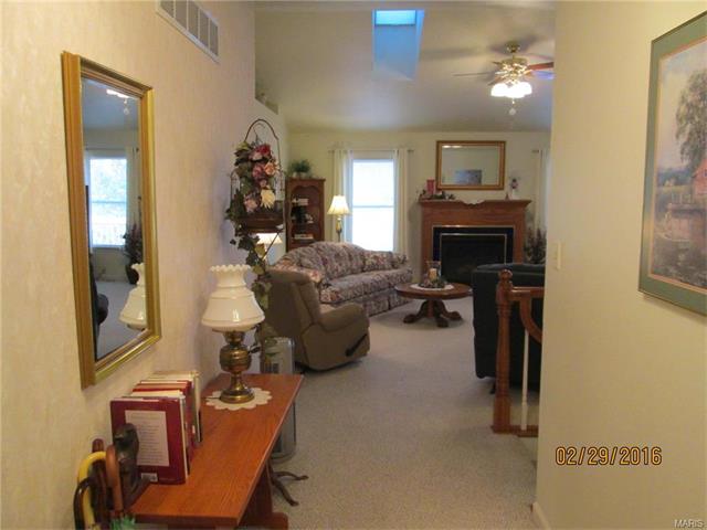 289 Crescent Lake RD, St Clair, United States 63077