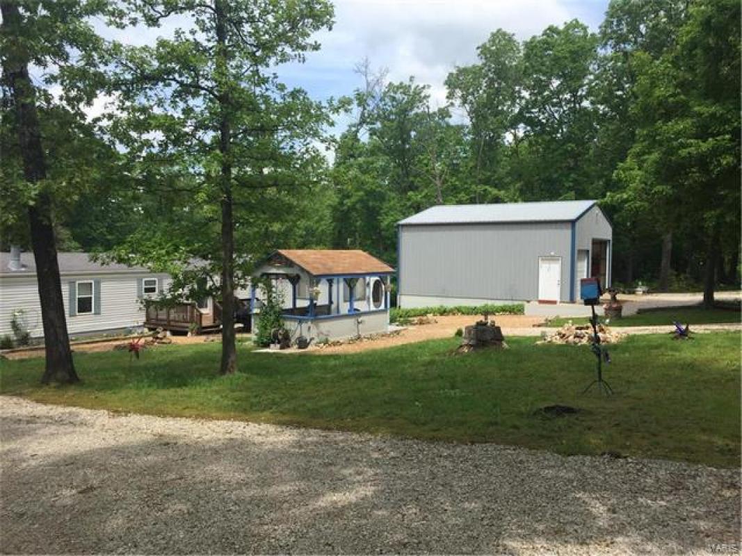 100 Woodland Lakes, Sullivan, MO 63080