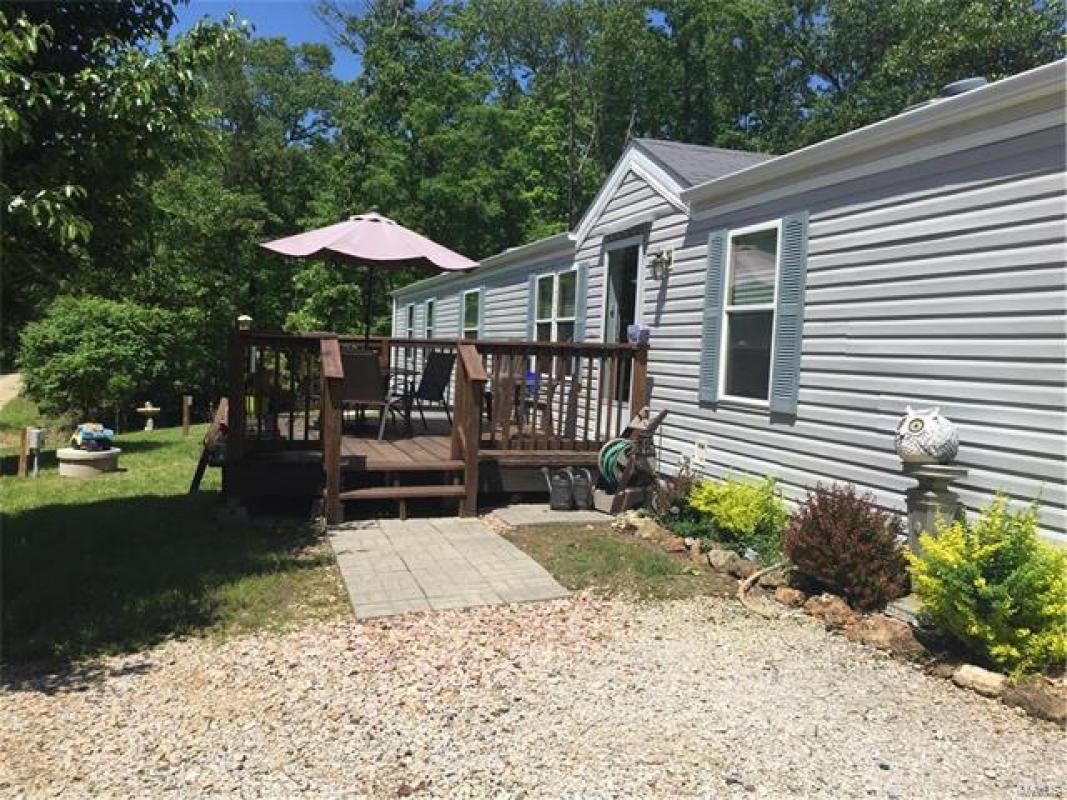 100 Woodland Lakes, Sullivan, MO 63080