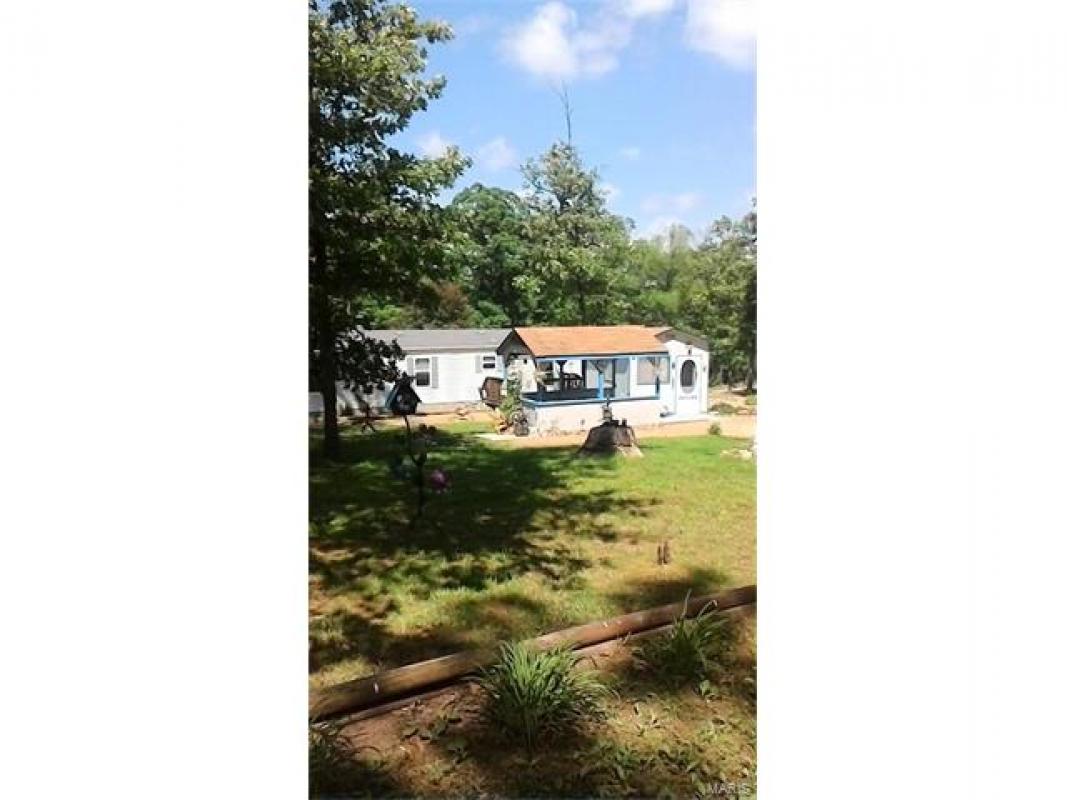 100 Woodland Lakes, Sullivan, MO 63080