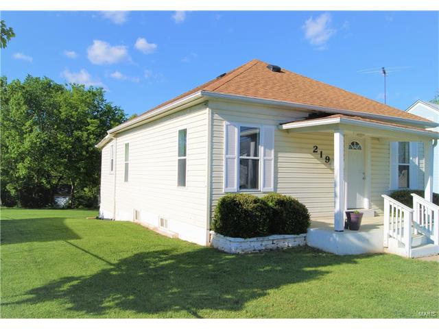219 Grandview AVE, Union, MO 63084