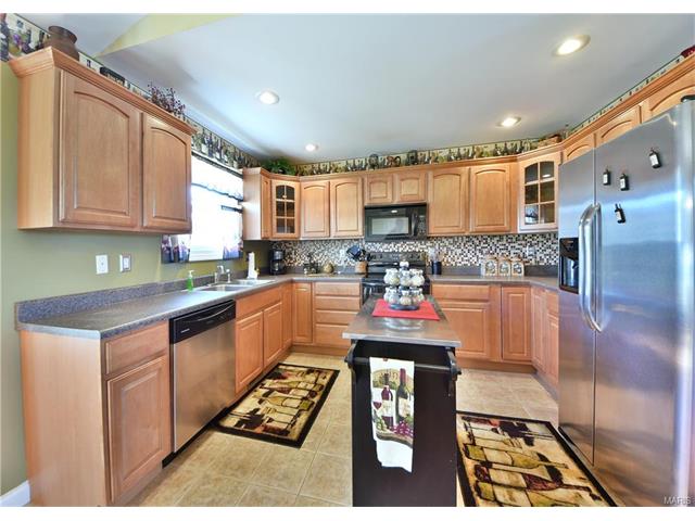 3 Somerfield Drive, Union, MO 63084