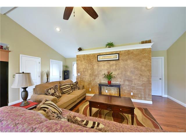 3 Somerfield Drive, Union, MO 63084