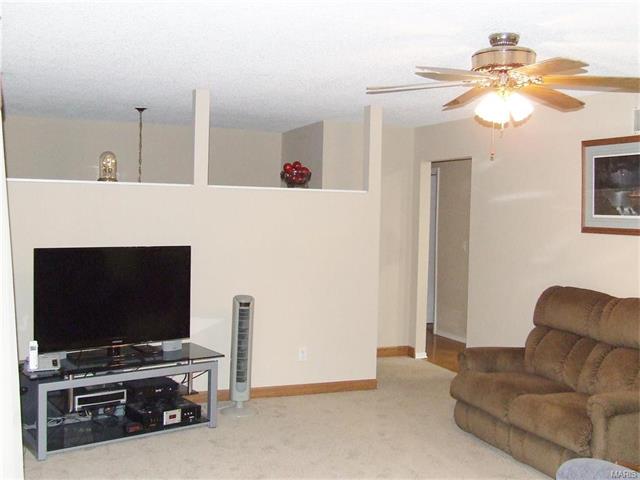 64 Edwards CIR, Union, United States 63084