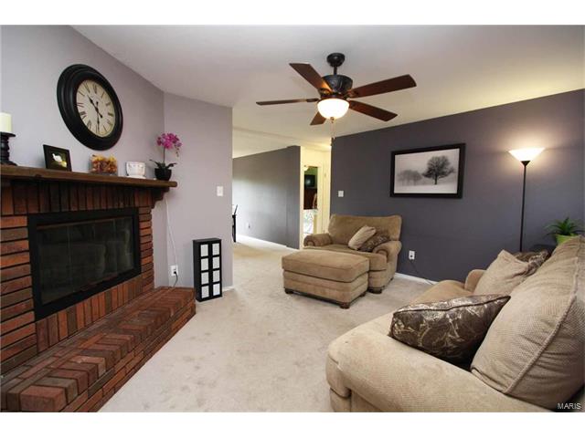 1009 Hidden Ridge Trail, Valley Park, MO 63088