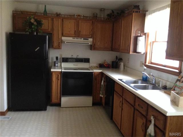 20 Whispering Oaks, Washington, United States 63090
