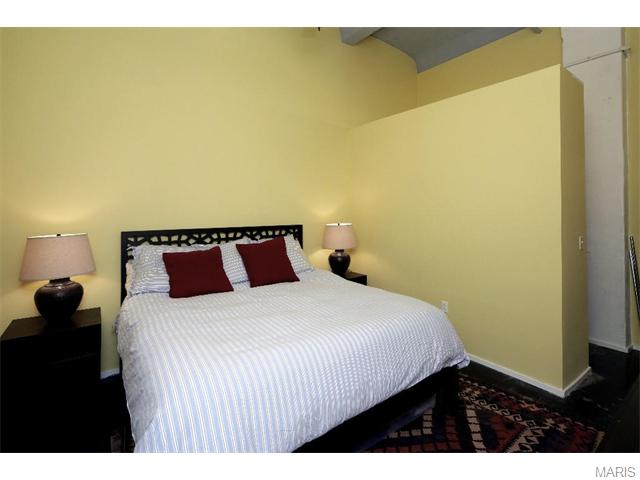 1136 Washington, St Louis, MO 63101