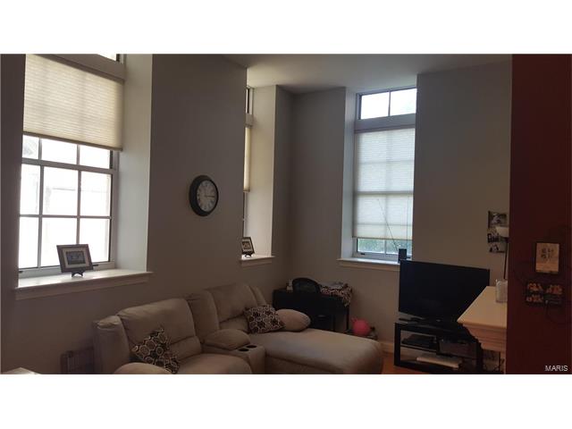 1515 Lafayette Avenue, St Louis, MO 63104