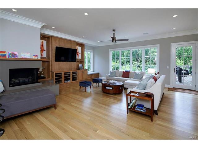 50 Broadview, Clayton, MO 63105