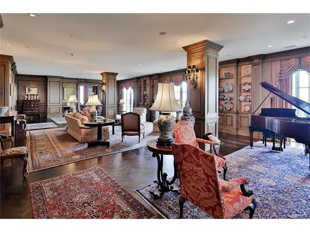 150 Carondelet Plaza, Clayton, MO 63105