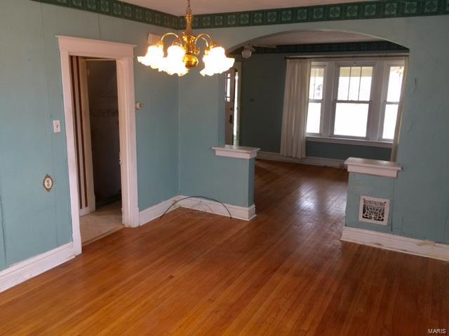 4916 neosho, St Louis, MO 63109