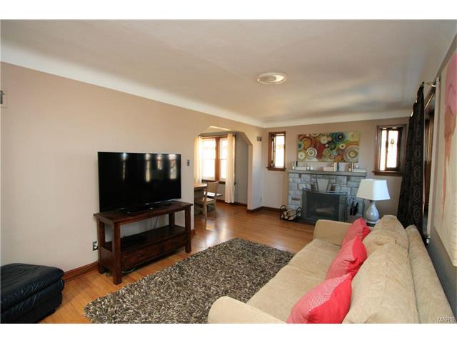 5708 Mardel Avenue, St Louis, MO 63109