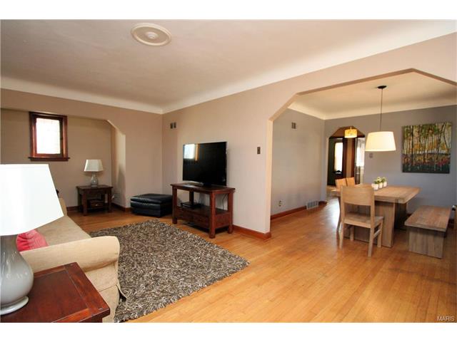 5708 Mardel Avenue, St Louis, MO 63109