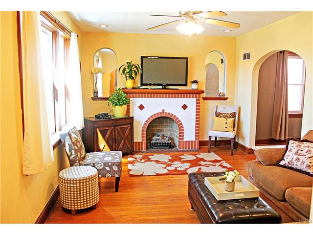 5727 Winona Avenue, St Louis, MO 63109