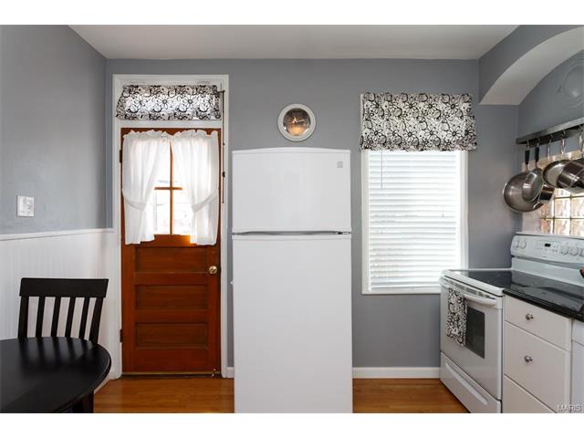 5450 Tholozan Avenue, St Louis, MO 63109