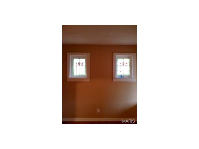 5042 Tholozan Avenue, St Louis, MO 63109