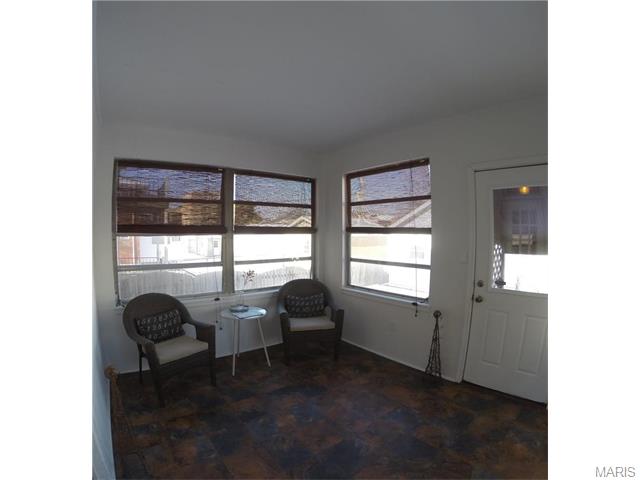 5451 Rosa Avenue, St Louis, MO 63109