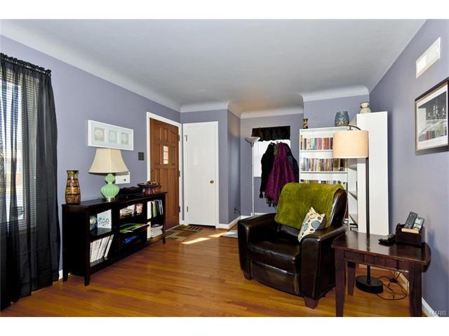 5468 Mardel Avenue, St Louis, MO 63109