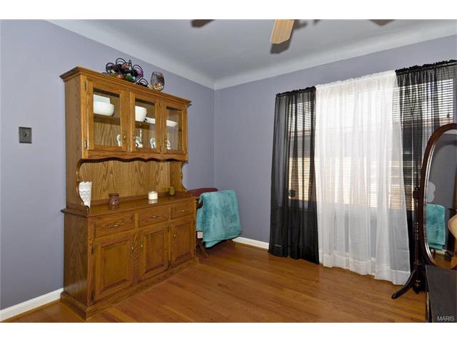 5468 Mardel Avenue, St Louis, MO 63109