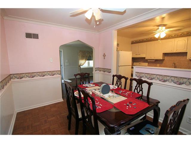 5601 Bancroft Avenue, St Louis, MO 63109