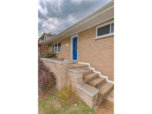 5831 EICHELBERGER Street, St Louis, MO 63109
