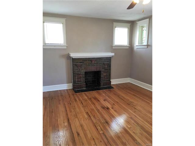 5206 Robert Avenue, St Louis, MO 63109