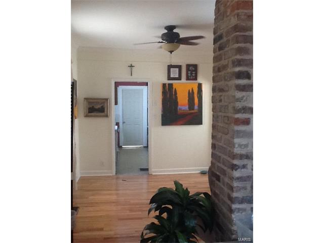 1923 Edwards Street, St Louis, MO 63110