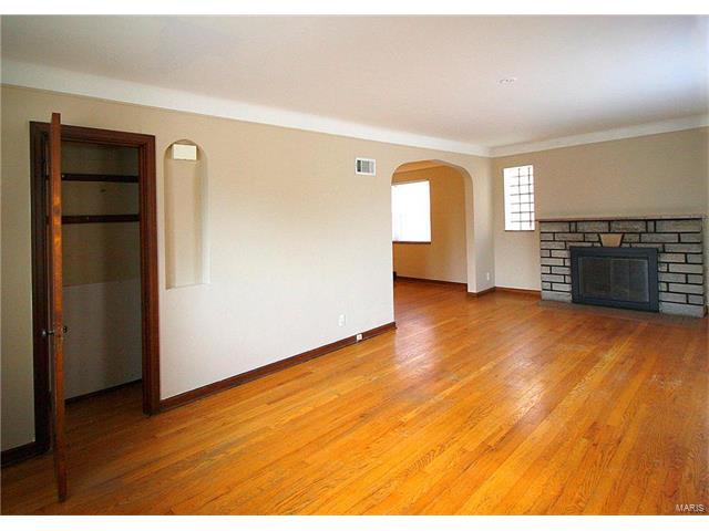 6157 Louisiana, St Louis, MO 63111