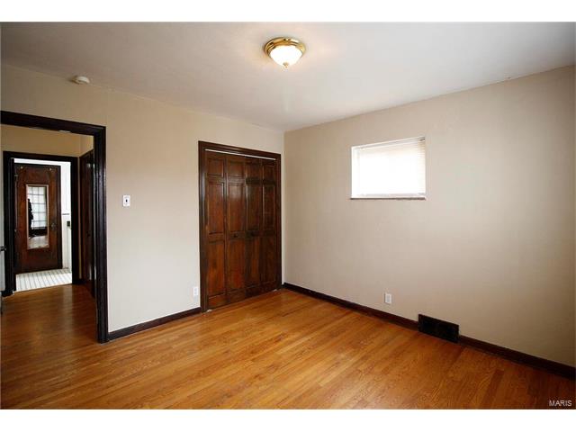 6157 Louisiana, St Louis, MO 63111