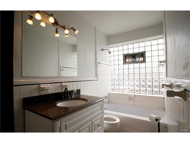 6157 Louisiana, St Louis, MO 63111