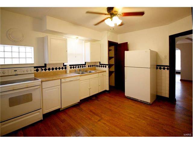 6157 Louisiana, St Louis, MO 63111