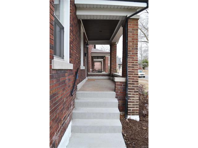 6015 Tennessee Avenue, St Louis, MO 63111